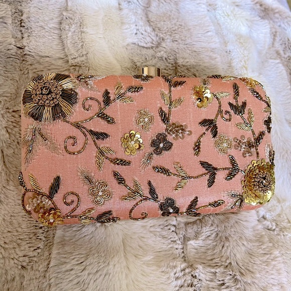 Stunning Peach color Embroided Clutch - Picture 1 of 7